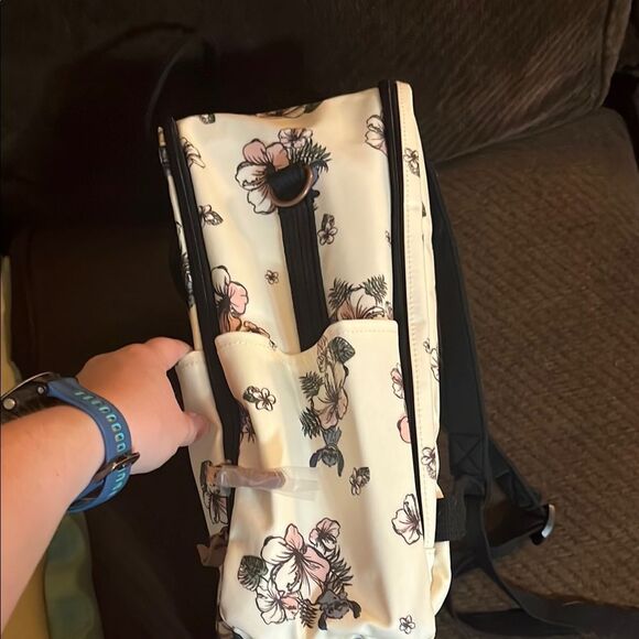 Petunia Pickle Bottom Disney Baby Stitch Floral Boxy Diaper Bag Backpack NWOT - Picture 5 of 8